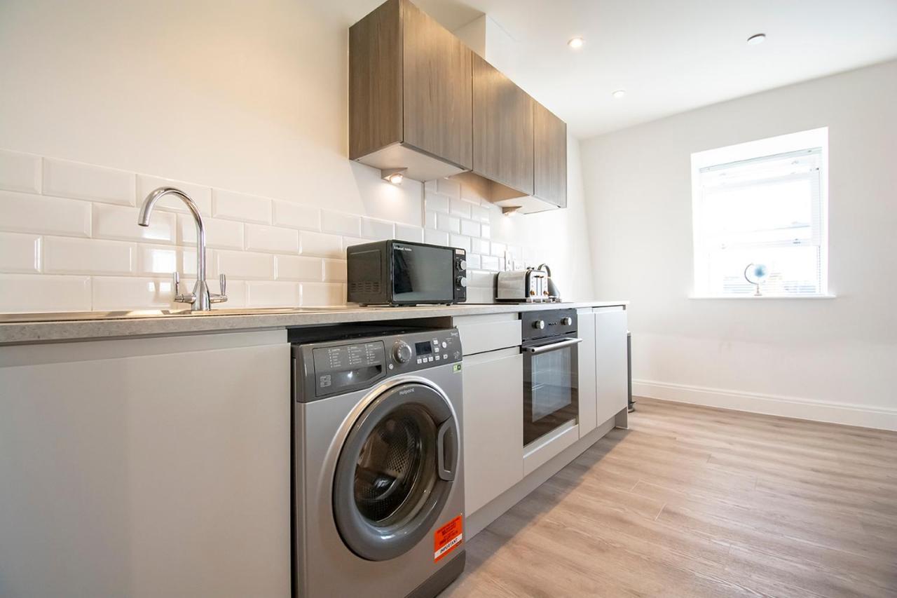 Appartamento Modern 1 Bed Flat 2 Mins Walk From Restaurants Bars Clubs & Beach! Wow! Bournemouth Esterno foto
