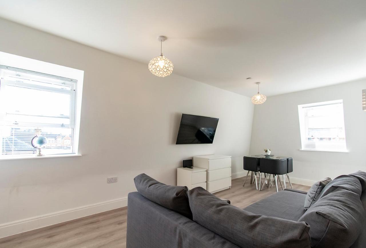 Appartamento Modern 1 Bed Flat 2 Mins Walk From Restaurants Bars Clubs & Beach! Wow! Bournemouth Esterno foto